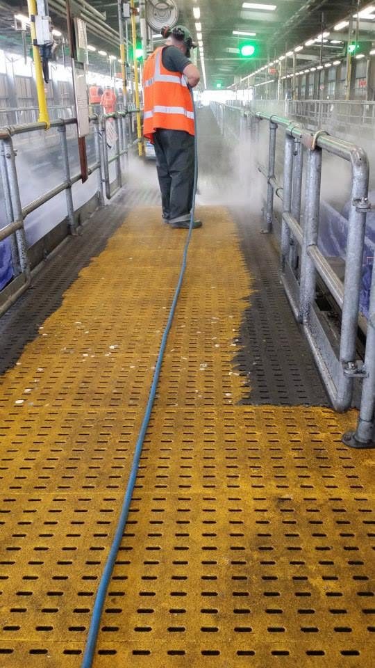 Warehouse floor scrub